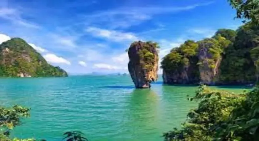 Jame Bond, Panyee Island, Hong Island and Naka Island by Speedboat From Phuket