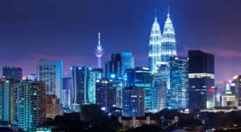 Discover The Best of Kuala Lumpur by Night