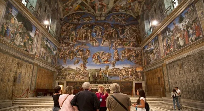 Vatican-Museums-Sistine-Chapel-with-St-Peter's-Basilica-Tour