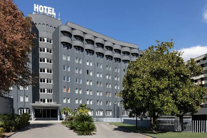 Hotel-Da-Vinci